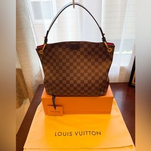 **SOLD** Authentic Louis Vuitton Graceful PM 👜